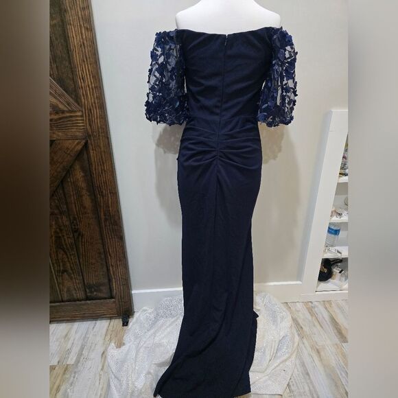 XSCAPE Melanie 3D Floral Sleeve Scuba Crepe Gown NWT size 8 Navy Blue - Picture 5 of 6